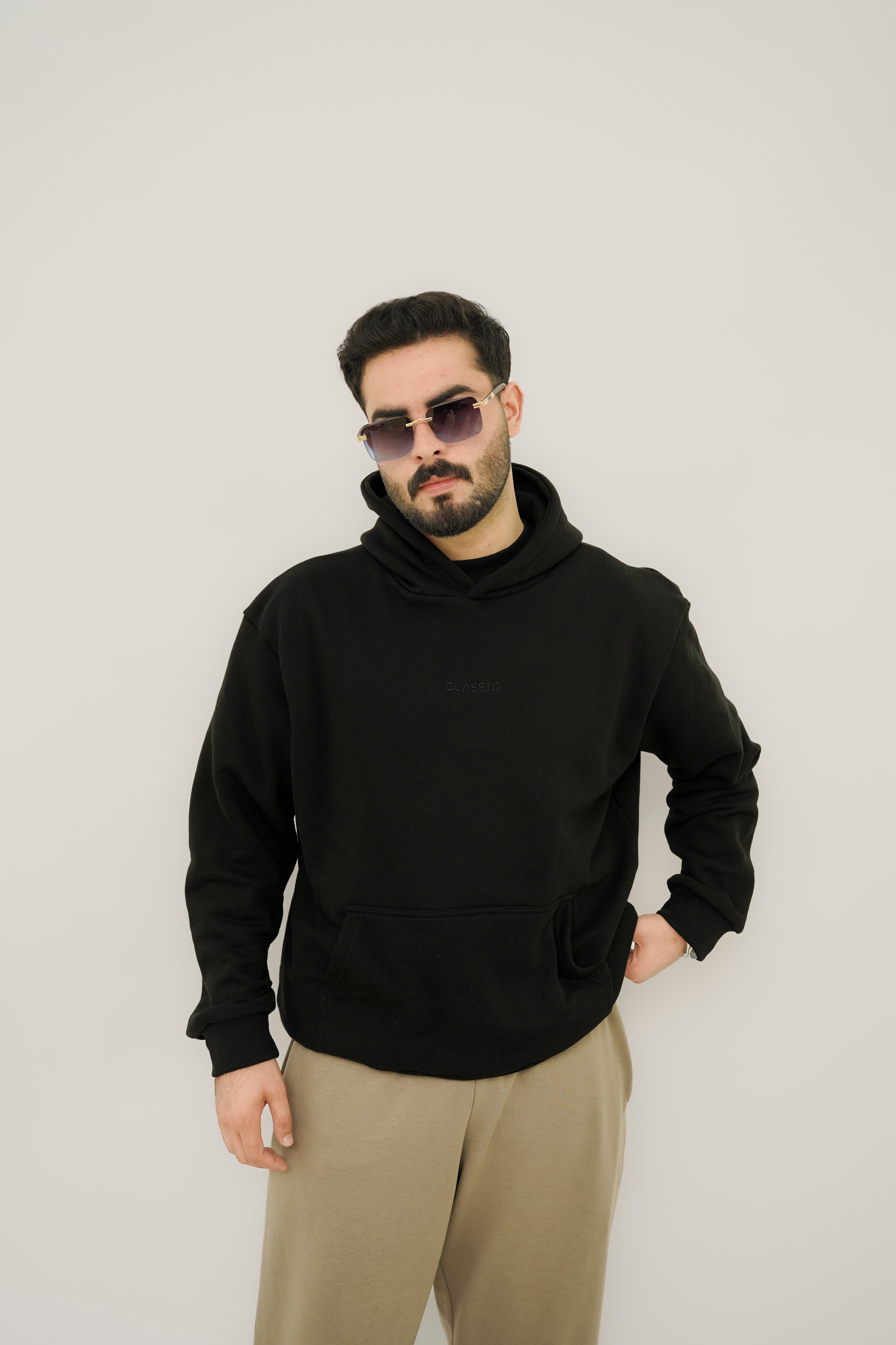 BLACK OVERSIZED HOODIES